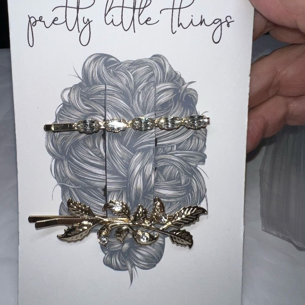 Pretty Little Things Rhinestone Hair Pin Set - Picture 3 of 10